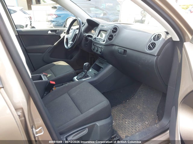 Aukcja sprzedaży 2016 Volkswagen Tiguan Comfort/high/r-line/sp Ed, vin: WVGJV7AX5GW077749, numer aukcji: 40081849