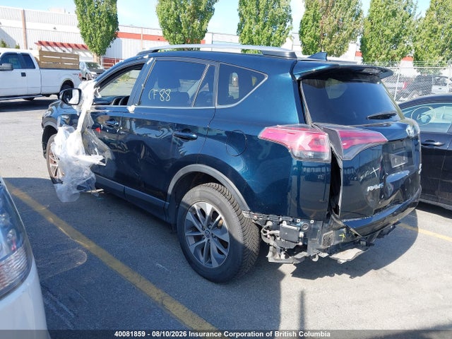 Toyota RAV4 2017 JTMRJREV8HD152139 Image 3