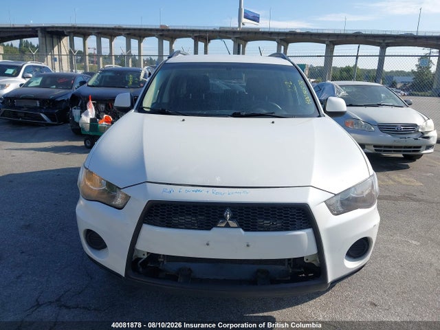 40081878 :رقم المزاد ، JA4AT2AW5DU603058 vin ، 2013 Mitsubishi Outlander Es مزاد بيع