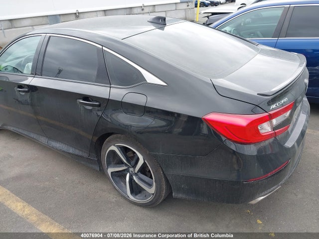Auction sale of the 2018 Honda Accord Sport, vin: 1HGCV1F31JA808344, lot number: 40076904