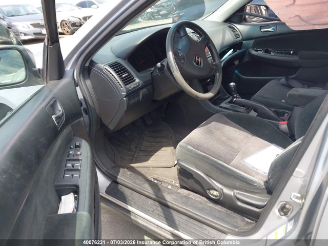 40076221 :رقم المزاد ، 1HGCM55415A804255 vin ، 2005 Honda Accord Lx مزاد بيع