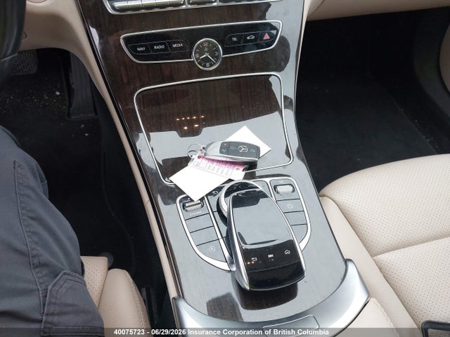 40075723 :رقم المزاد ، 55SWF8EB1KU322036 vin ، 2019 Mercedes-benz C 300 4matic مزاد بيع