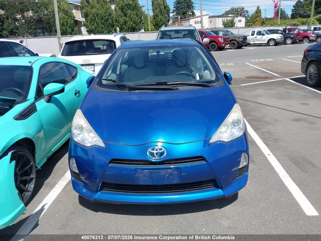 2013 Toyota Prius C მანქანა იყიდება აუქციონზე, vin: JTDKDTB37D1529662, აუქციონის ნომერი: 40076313