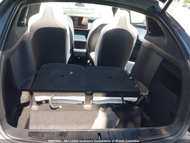 40081940 :رقم المزاد ، 7SAXCBE5XPF422989 vin ، 2023 Tesla Model X Awd/standard Range مزاد بيع