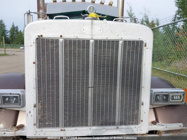 40082034 :رقم المزاد ، 1XP5DB0XX4N825215 vin ، 2004 Peterbilt 379 مزاد بيع