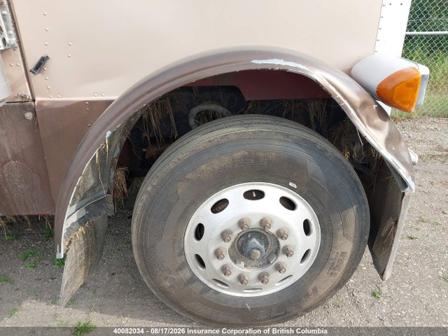 40082034 :رقم المزاد ، 1XP5DB0XX4N825215 vin ، 2004 Peterbilt 379 مزاد بيع