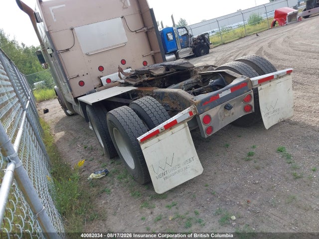 40082034 :رقم المزاد ، 1XP5DB0XX4N825215 vin ، 2004 Peterbilt 379 مزاد بيع