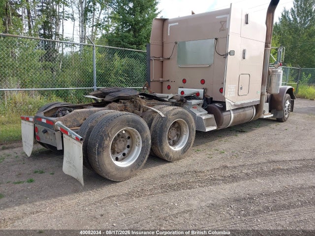 40082034 :رقم المزاد ، 1XP5DB0XX4N825215 vin ، 2004 Peterbilt 379 مزاد بيع