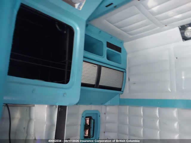 40082034 :رقم المزاد ، 1XP5DB0XX4N825215 vin ، 2004 Peterbilt 379 مزاد بيع