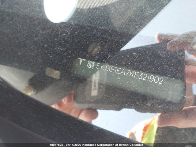 40077825 :رقم المزاد ، 5YJ3E1EA7KF321902 vin ، 2019 Tesla Model 3 مزاد بيع
