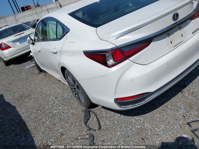 Lexus Es 300h 300h 2019 JTHB21B14K2022703 Image 3