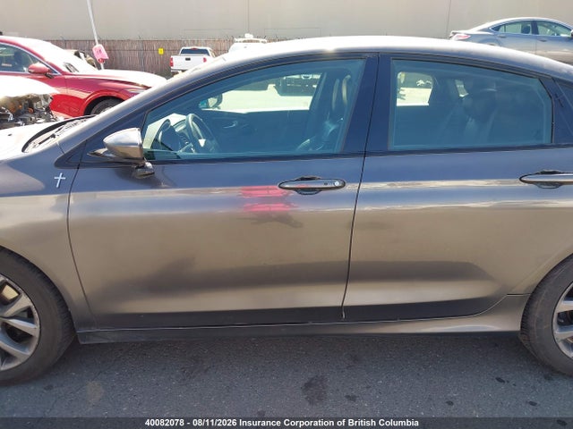Auction sale of the 2015 Chrysler 200, vin: 1C3CCCBG5FN703724, lot number: 40082078
