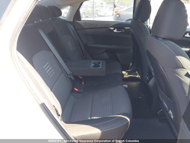 40082181 :رقم المزاد ، 3KPF54AD8KE033147 vin ، 2019 Kia Forte مزاد بيع
