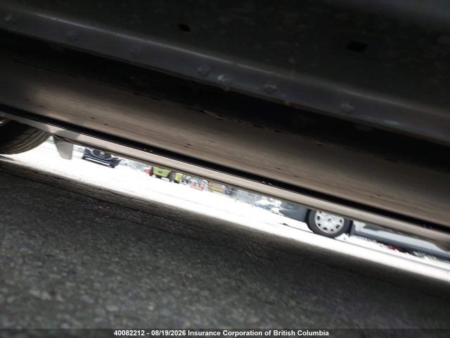 Tesla Model Y 2022 7SAYGAEE5NF543929 Image 10