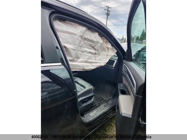 40082219 :رقم المزاد ، 1V2BE2CA5MC217587 vin ، 2021 Volkswagen Atlas مزاد بيع