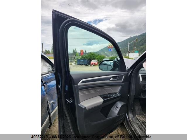 40082219 :رقم المزاد ، 1V2BE2CA5MC217587 vin ، 2021 Volkswagen Atlas مزاد بيع