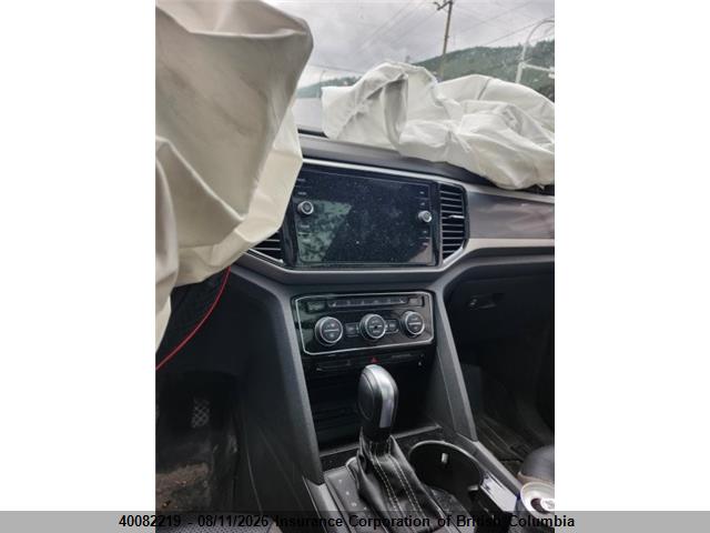 40082219 :رقم المزاد ، 1V2BE2CA5MC217587 vin ، 2021 Volkswagen Atlas مزاد بيع