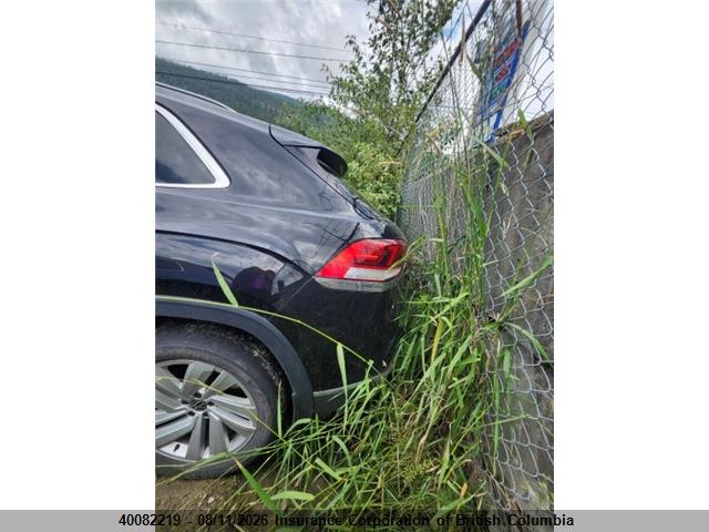 40082219 :رقم المزاد ، 1V2BE2CA5MC217587 vin ، 2021 Volkswagen Atlas مزاد بيع