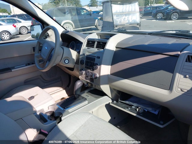 40076389 :رقم المزاد ، 1FMCU9DG6AKD23211 vin ، 2010 Ford Escape Xlt Automatic مزاد بيع