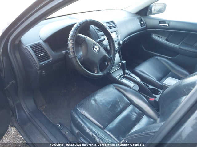 40002841 :رقم المزاد ، 1HGCM56665A802744 vin ، 2005 Honda Accord Ex مزاد بيع