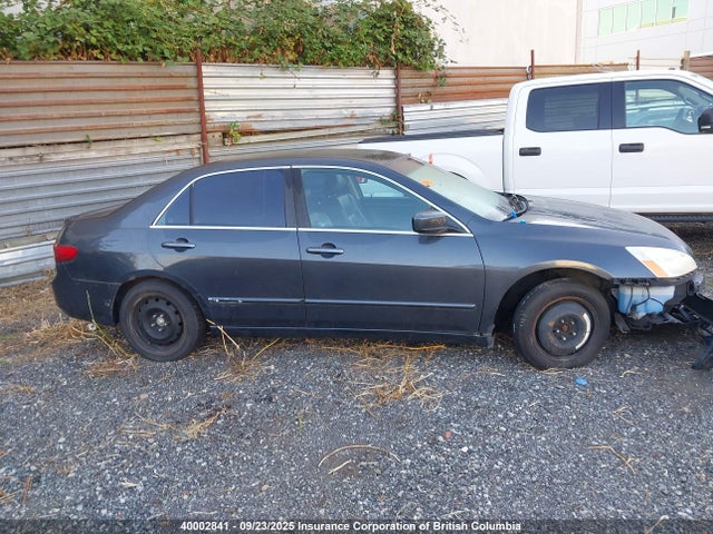 40002841 :رقم المزاد ، 1HGCM56665A802744 vin ، 2005 Honda Accord Ex مزاد بيع