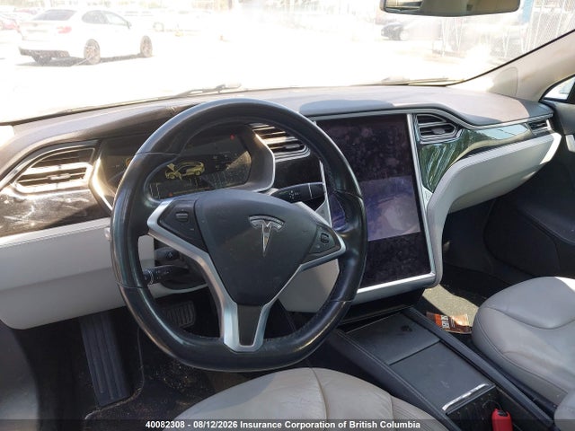 2015 Tesla Model S 85d მანქანა იყიდება აუქციონზე, vin: 5YJSA1H21FFP71403, აუქციონის ნომერი: 40082308