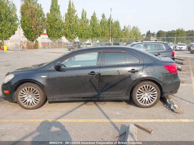 Продажа на аукционе авто 2011 Suzuki Kizashi Sls, vin: JS2RF9A7XB6110274, номер лота: 40082318