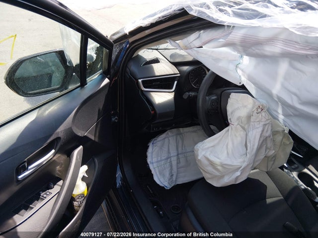 40079127 :رقم المزاد ، 5YFBPMBE0MP243551 vin ، 2021 Toyota Corolla Le مزاد بيع
