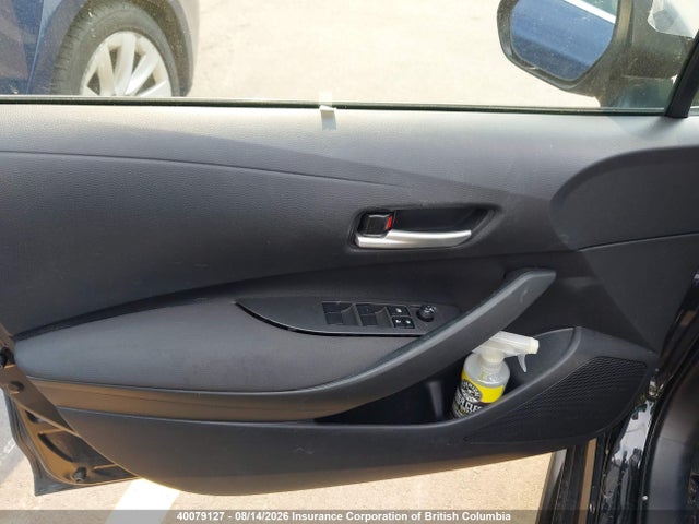 40079127 :رقم المزاد ، 5YFBPMBE0MP243551 vin ، 2021 Toyota Corolla Le مزاد بيع