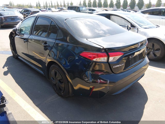 40079127 :رقم المزاد ، 5YFBPMBE0MP243551 vin ، 2021 Toyota Corolla Le مزاد بيع