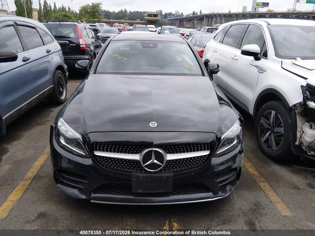 2019 Mercedes-benz C 300 4matic მანქანა იყიდება აუქციონზე, vin: 55SWF8EB7KU304494, აუქციონის ნომერი: 40078350