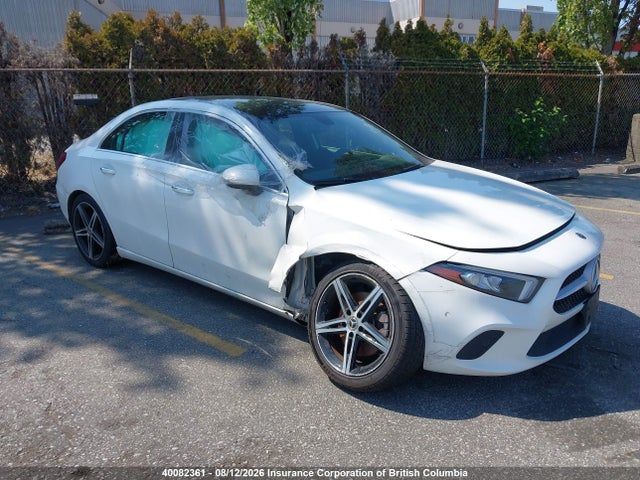 2019 Mercedes-benz A 220 4matic მანქანა იყიდება აუქციონზე, vin: WDD3G4FB1KW028212, აუქციონის ნომერი: 40082361