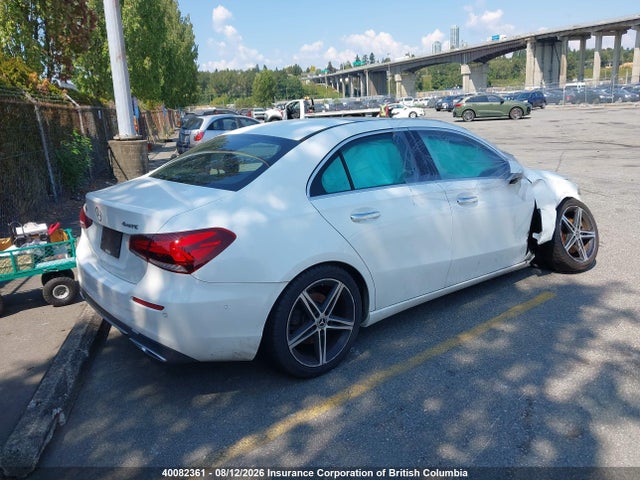 2019 Mercedes-benz A 220 4matic მანქანა იყიდება აუქციონზე, vin: WDD3G4FB1KW028212, აუქციონის ნომერი: 40082361