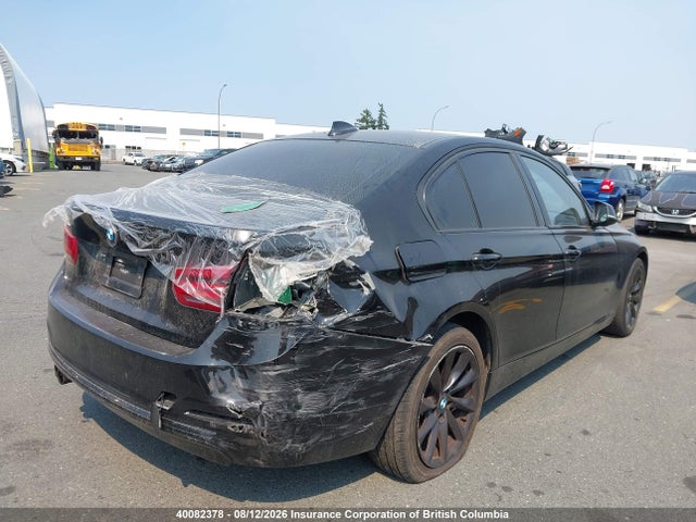 40082378 :رقم المزاد ، WBA8D9C53HK894088 vin ، 2017 Bmw 330i مزاد بيع