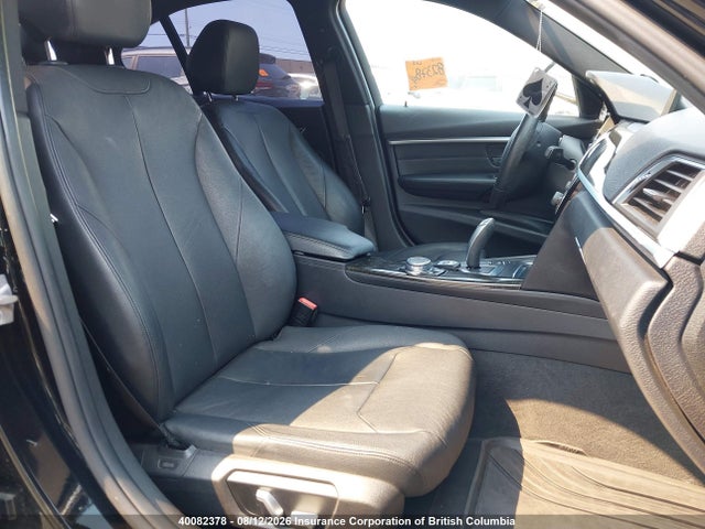 40082378 :رقم المزاد ، WBA8D9C53HK894088 vin ، 2017 Bmw 330i مزاد بيع