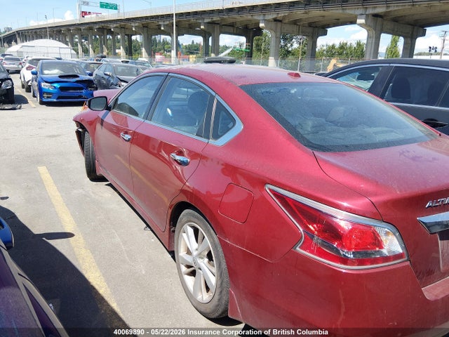 2015 Nissan Altima 2.5/s/sv/sl მანქანა იყიდება აუქციონზე, vin: 1N4AL3AP7FN369898, აუქციონის ნომერი: 40069890
