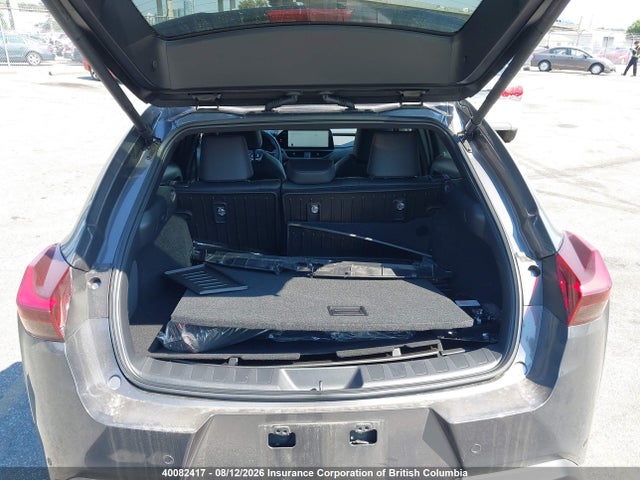 Продаж на аукціоні авто 2025 Lexus Ux 300h, vin: JTHUCJDH0S2009415, номер лоту: 40082417