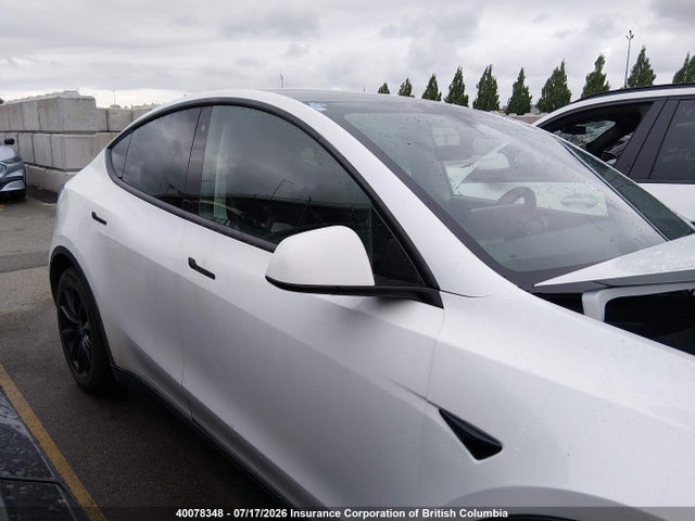 Tesla Model Y 2020 5YJYGDEE0LF029076 Image 14