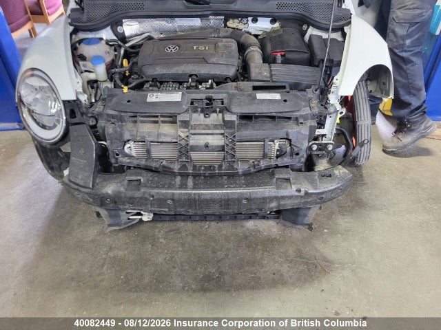 Aukcja sprzedaży 2015 Volkswagen The Beetle 1.8 Tsi Comfortline/1.8 Tsi Trendline, vin: 3VWJ07AT6FM640951, numer aukcji: 40082449