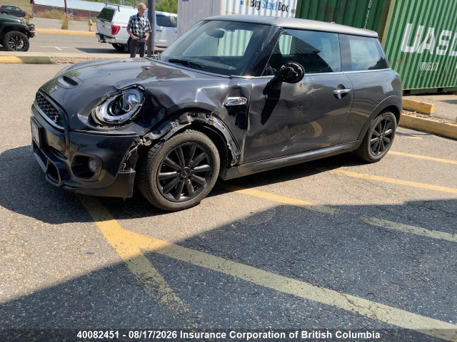 Mini 3 Door Cooper S 2020 WMWXR5C07L2M24424 Image 2
