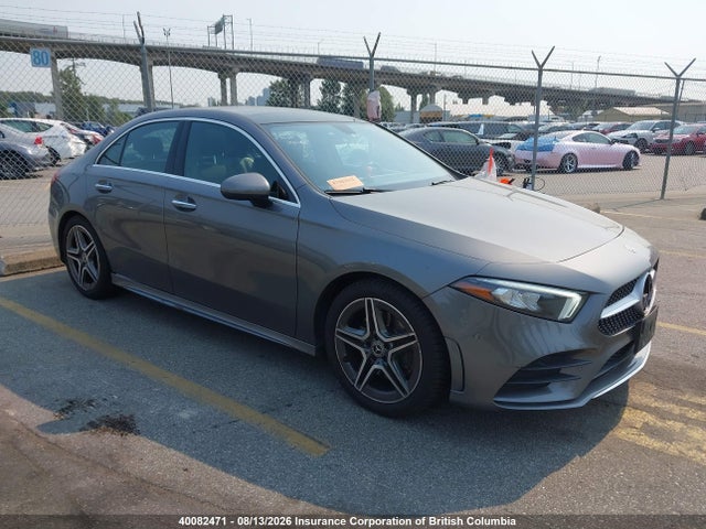 2019 Mercedes-benz A 220 4matic მანქანა იყიდება აუქციონზე, vin: WDD3G4FB0KW006816, აუქციონის ნომერი: 40082471