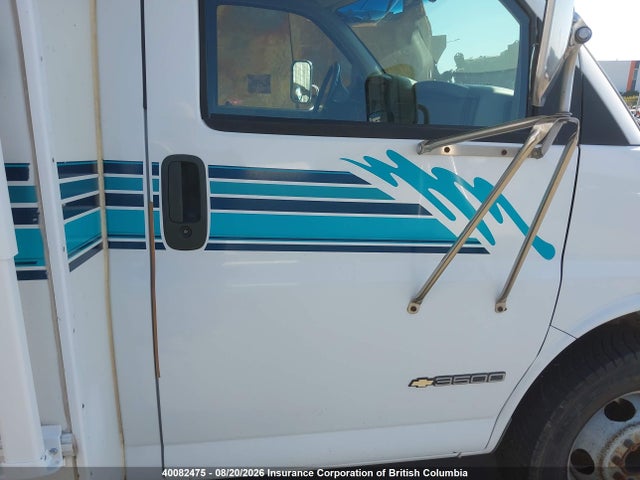 40082475 :رقم المزاد ، 1GBJG31J1T1039806 vin ، 1998 Chevrolet G30 مزاد بيع