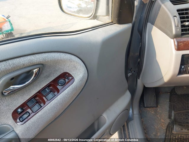 40082542 :رقم المزاد ، JS3TX92V244111400 vin ، 2004 Suzuki Xl7 Ex/lx مزاد بيع