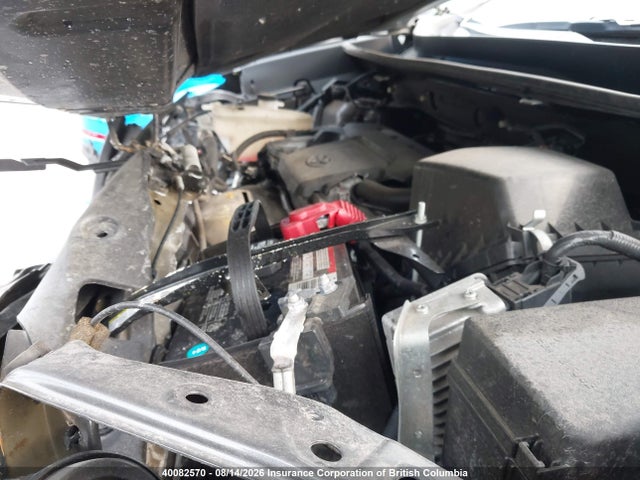 40082570 :رقم المزاد ، 2T3ZFREVXFW155044 vin ، 2015 Toyota Rav4 مزاد بيع