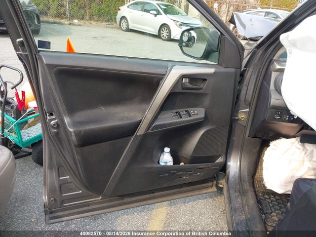40082570 :رقم المزاد ، 2T3ZFREVXFW155044 vin ، 2015 Toyota Rav4 مزاد بيع