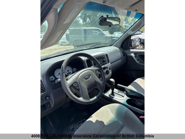 2005 Ford Escape Xlt მანქანა იყიდება აუქციონზე, vin: 1FMYU93175KD37739, აუქციონის ნომერი: 40082578