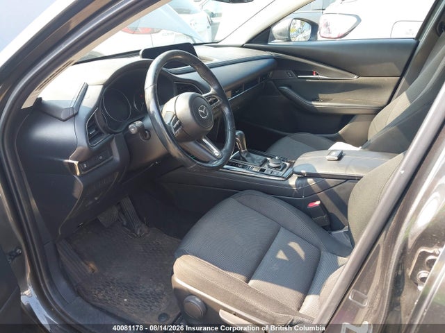 40081178 :رقم المزاد ، 3MVDMBCL2NM450470 vin ، 2022 Mazda Cx-30 Preferred مزاد بيع