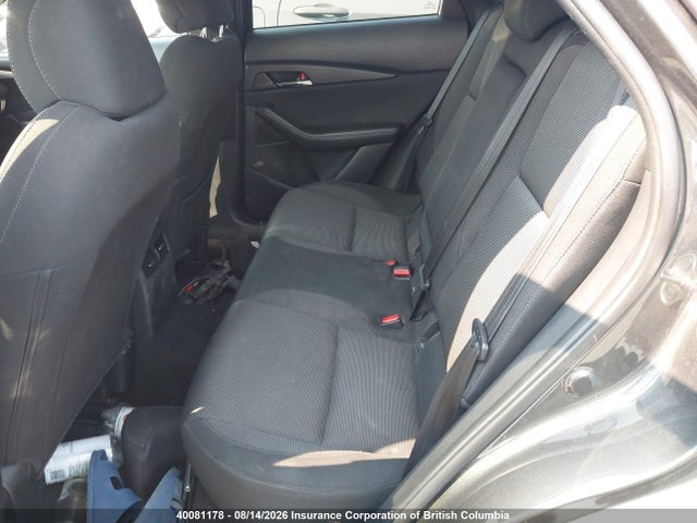 40081178 :رقم المزاد ، 3MVDMBCL2NM450470 vin ، 2022 Mazda Cx-30 Preferred مزاد بيع