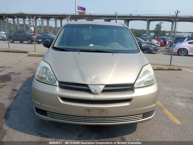 40082617 :رقم المزاد ، 5TDZA29C24S187421 vin ، 2004 Toyota Sienna Ce مزاد بيع