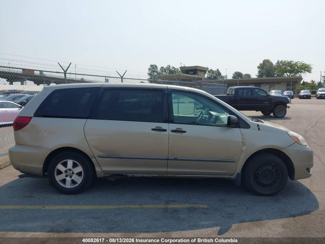 40082617 :رقم المزاد ، 5TDZA29C24S187421 vin ، 2004 Toyota Sienna Ce مزاد بيع